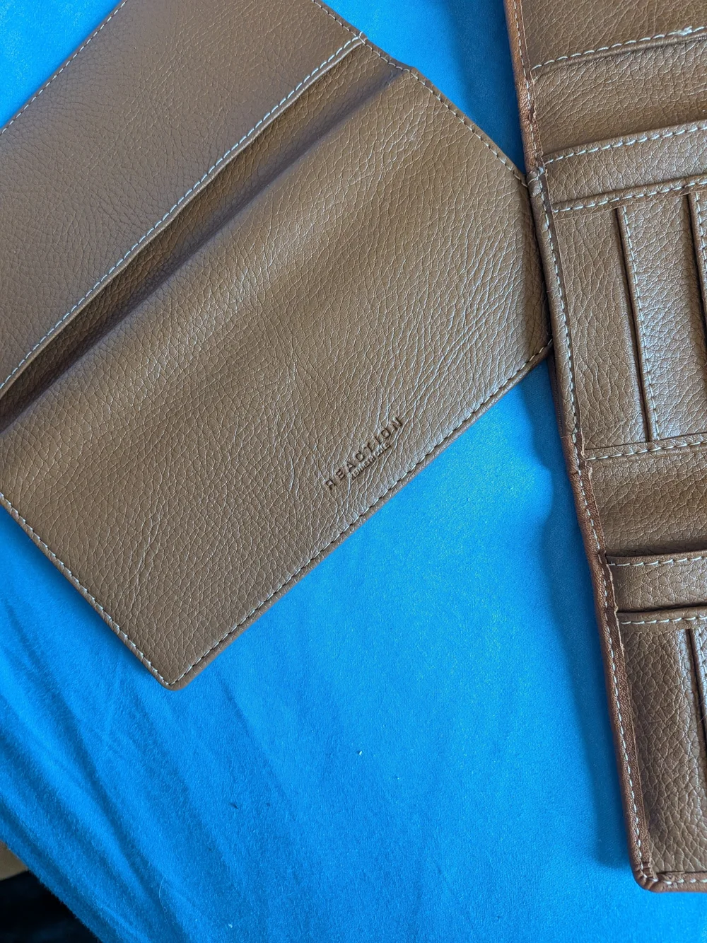 Kenneth Cole Reaction Brown Trifold Leather Wallet